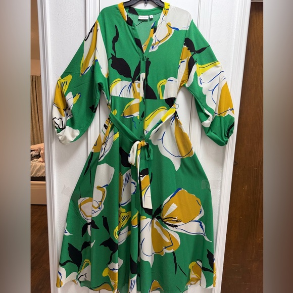 Premier Amour Green and Yellow Patterned Dress - Picture 10 of 10